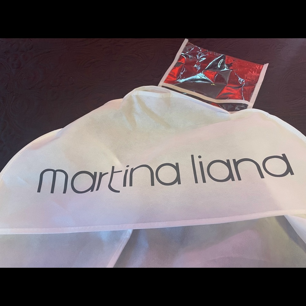 Gorgeous wedding… Martina Liana, sized to be tailored (12)